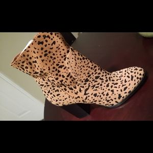 Gibson Latimer Ankle booties
